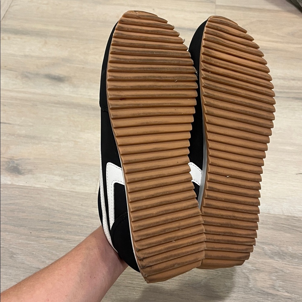 Steve Madden DENNEY Ladies Black Multi Sneakers 10 black white - Picture 8 of 9